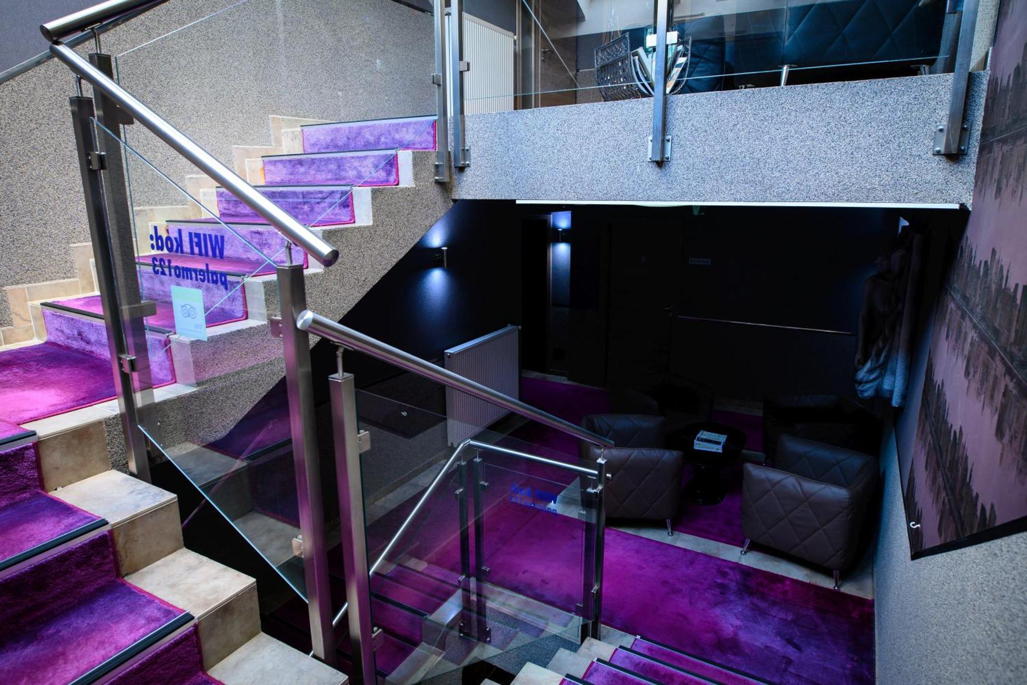 Palermo Panzio Hotel นีเรกฮาซา ภายนอก รูปภาพ
